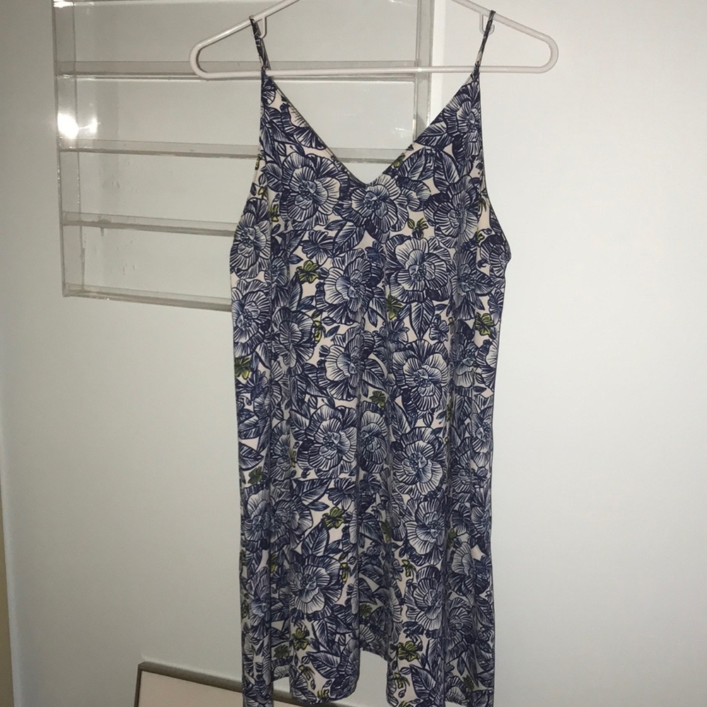 Sundress - Picture 2 of 3